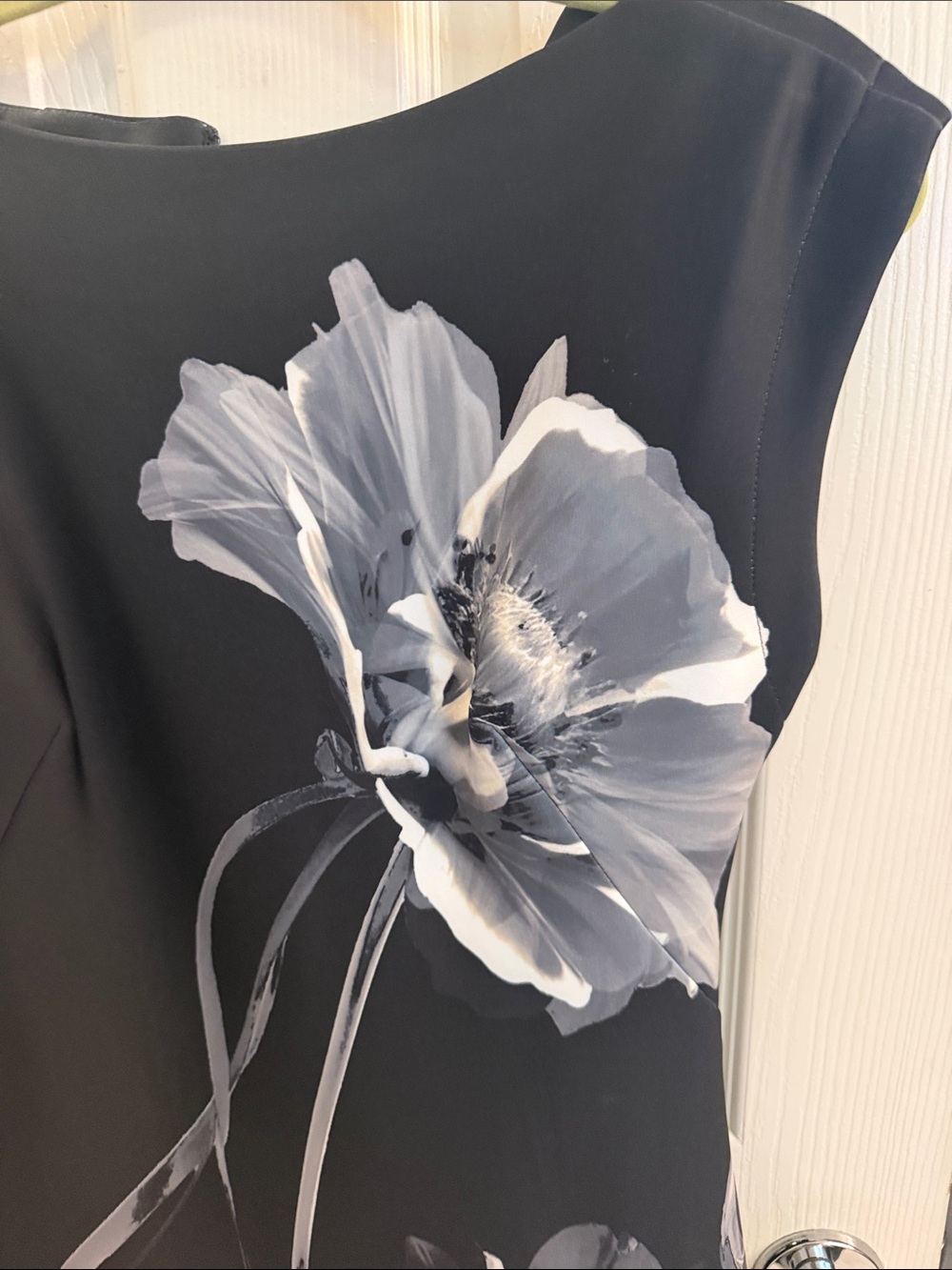 Donna Karan Black Midi Dress with Gray and White Floral Design - Picture 5 of 12